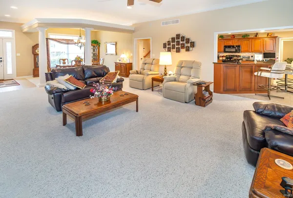 $454,700 | 8200 Whitetail Trail, Evansville, IN 47711