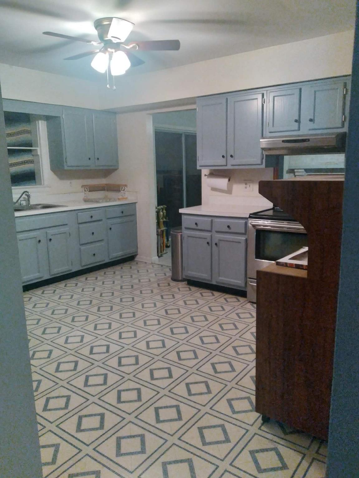 1485 South Timber Ridge Road Cross Junction, VA 22625 - Photo 3 of 12 Kitchen