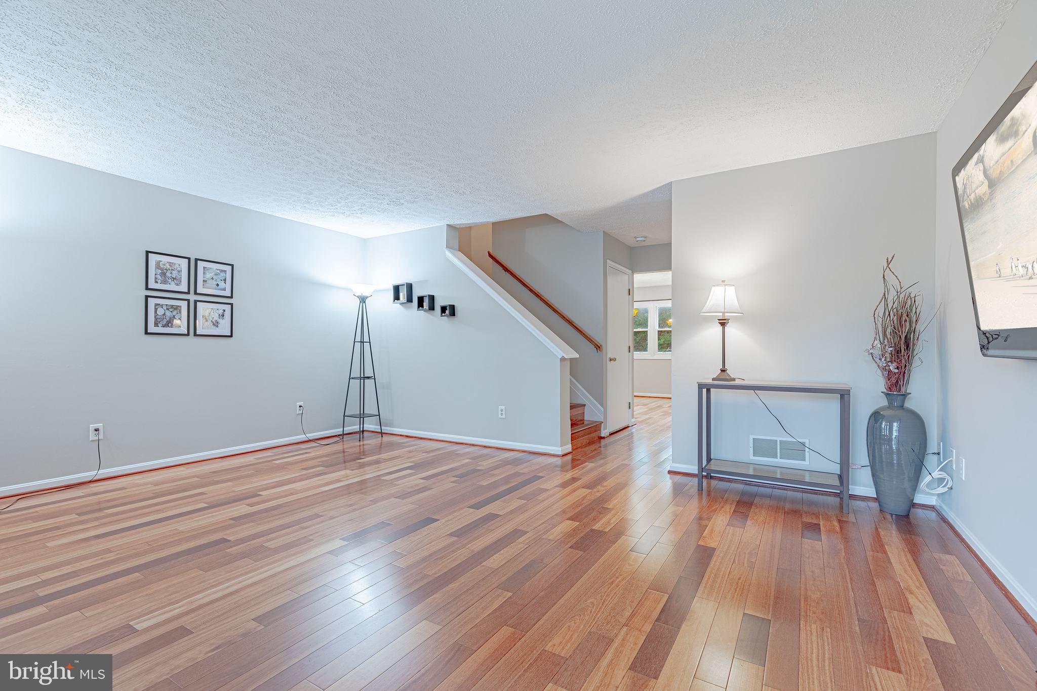 341 Edgewood Road Linthicum Heights, MD 21090 - Photo 19 of 36 Living room