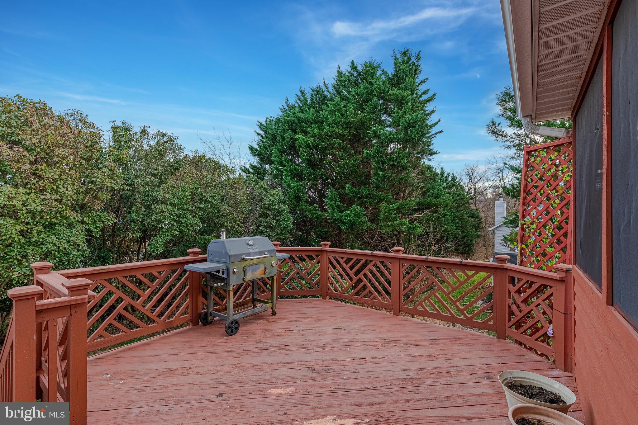 341 Edgewood Road Linthicum Heights, MD 21090 - Photo 6 of 36 Deck