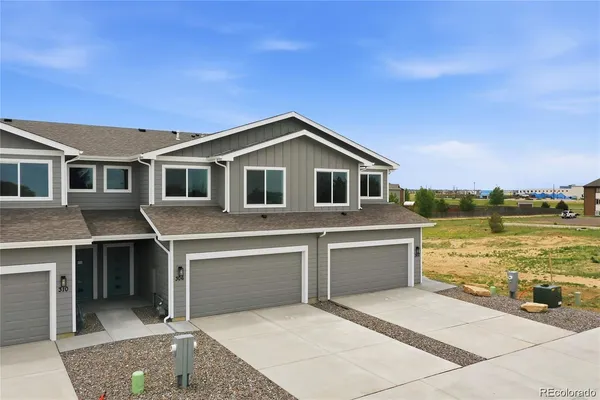 $2,450 | 306 Bennett Avenue, Bennett, CO 80102