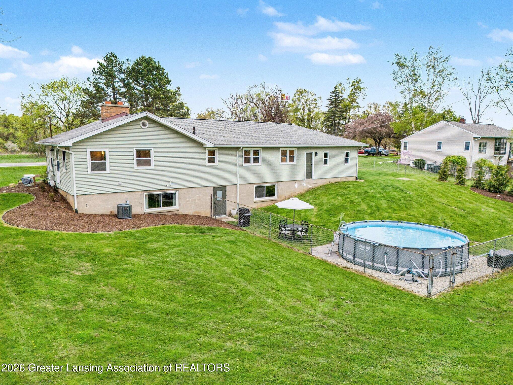 6285 Bishop Road Lansing, MI 48911 - Photo 31 of 38 039_file_6839