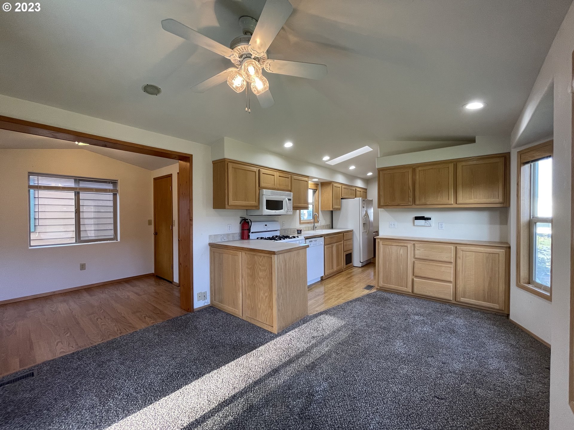 53877 Beach Loop Road, Unit 5 Bandon, OR 97411 - Photo 5 of 25 Gallery Image 5