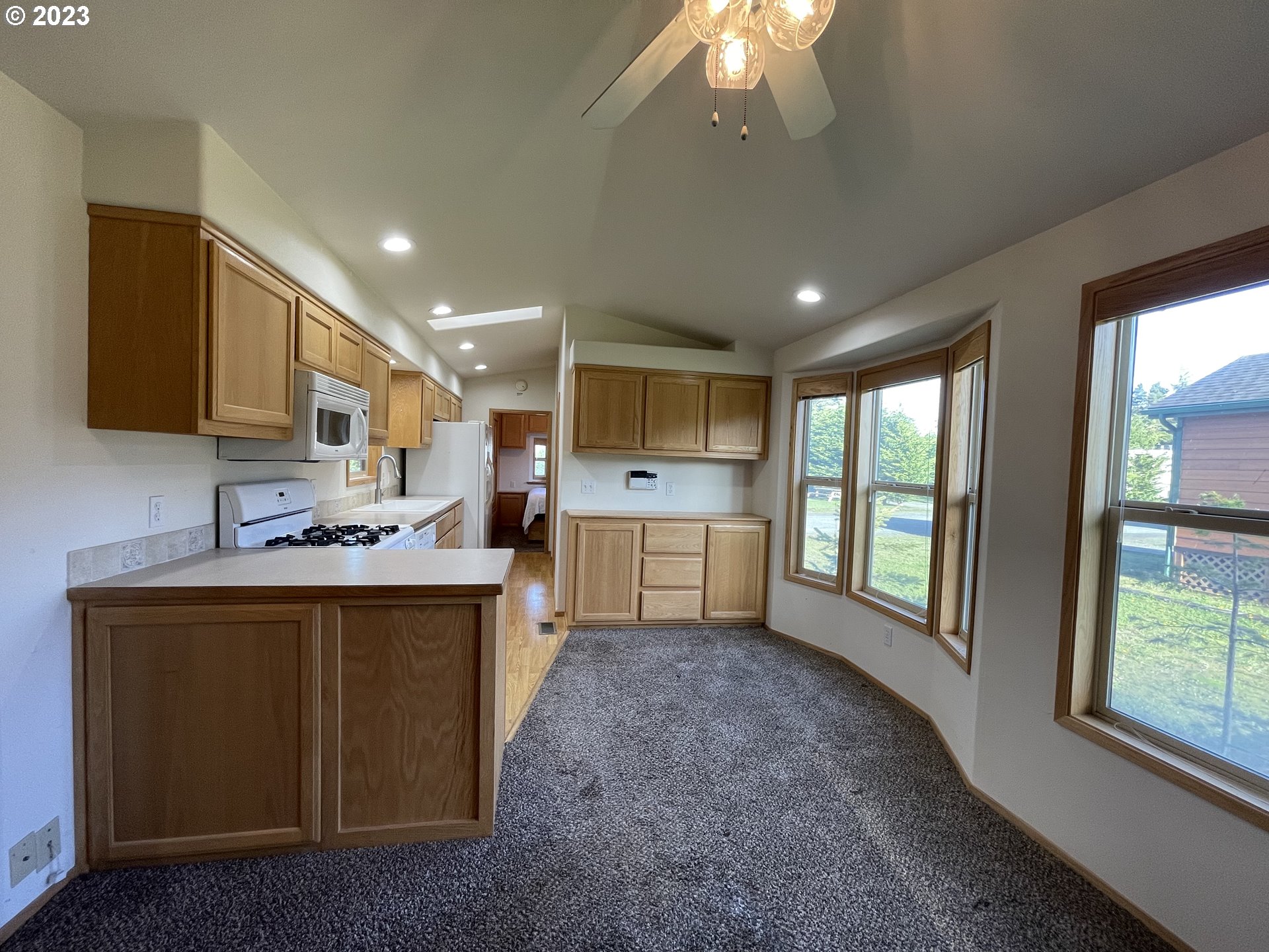 53877 Beach Loop Road, Unit 5 Bandon, OR 97411 - Photo 7 of 25 Gallery Image 7