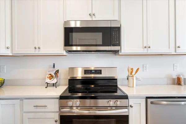 $374,900 | 6700 Jorgensen Avenue South, Cottage Grove, MN 55016
