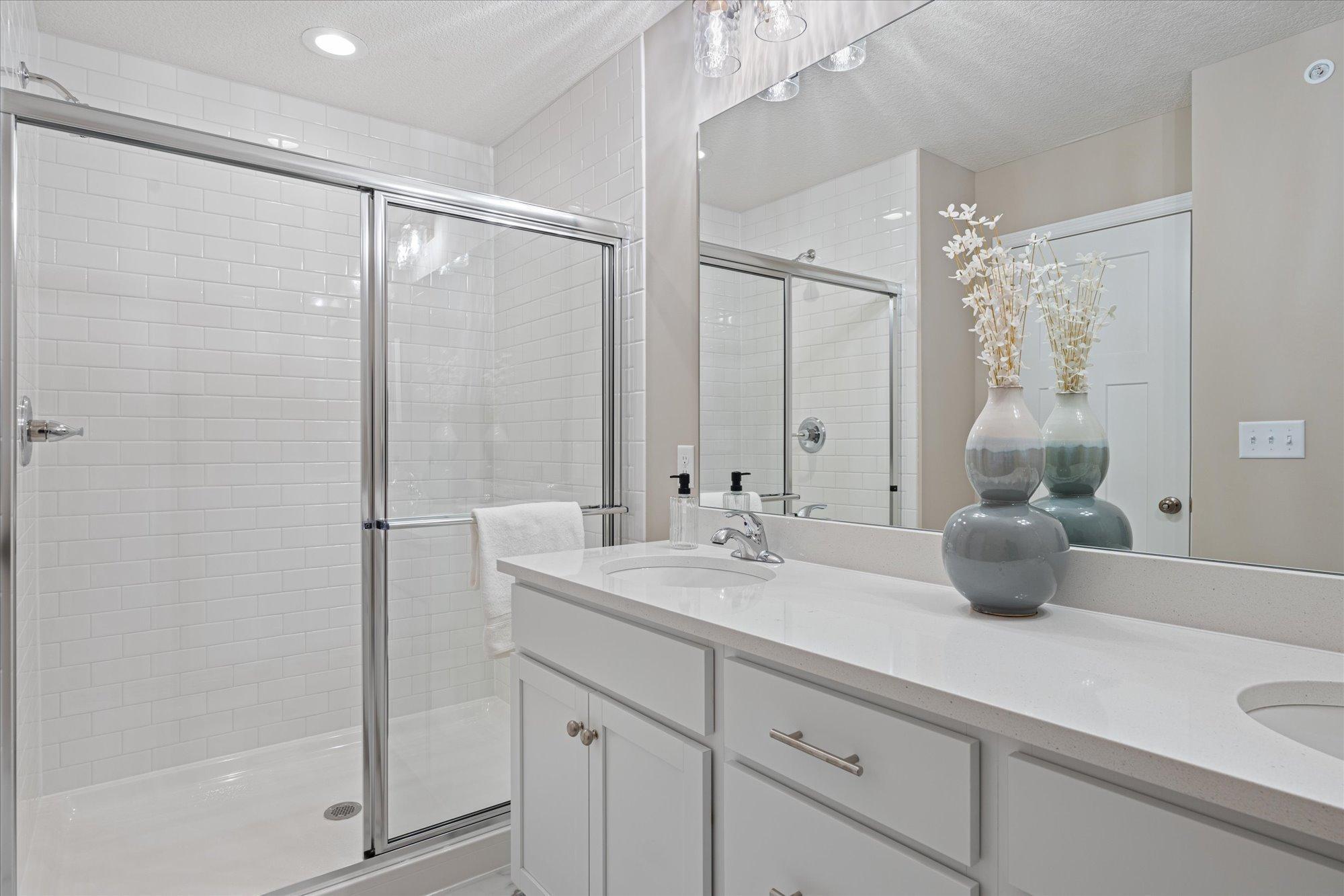 6700 Jorgensen Avenue South Cottage Grove, MN 55016 - Photo 33 of 40