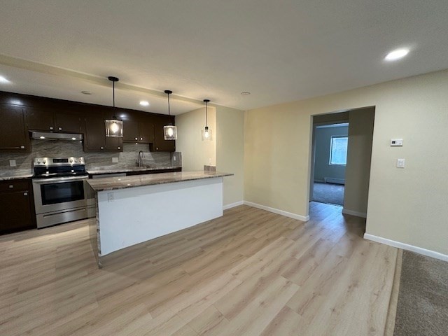 12 Hallmark Gardens, Unit 7 Burlington, MA 01803 - Photo 5 of 18