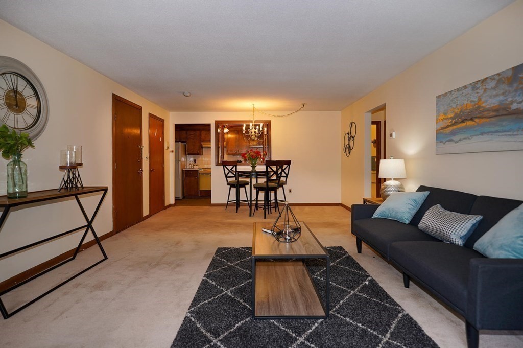 12 Hallmark Gardens, Unit 7 Burlington, MA 01803 - Photo 9 of 18