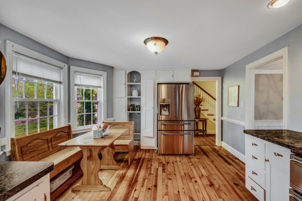 27 Hodge Road Arlington, MA 02474 - Photo 12 of 30