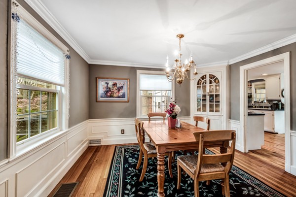 27 Hodge Road Arlington, MA 02474 - Photo 14 of 30