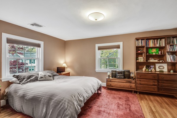 27 Hodge Road Arlington, MA 02474 - Photo 18 of 30