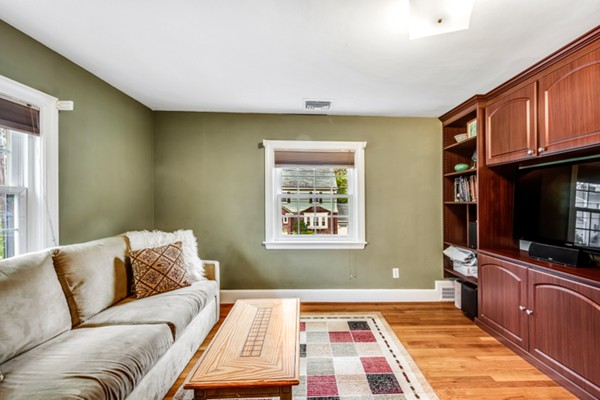 27 Hodge Road Arlington, MA 02474 - Photo 22 of 30