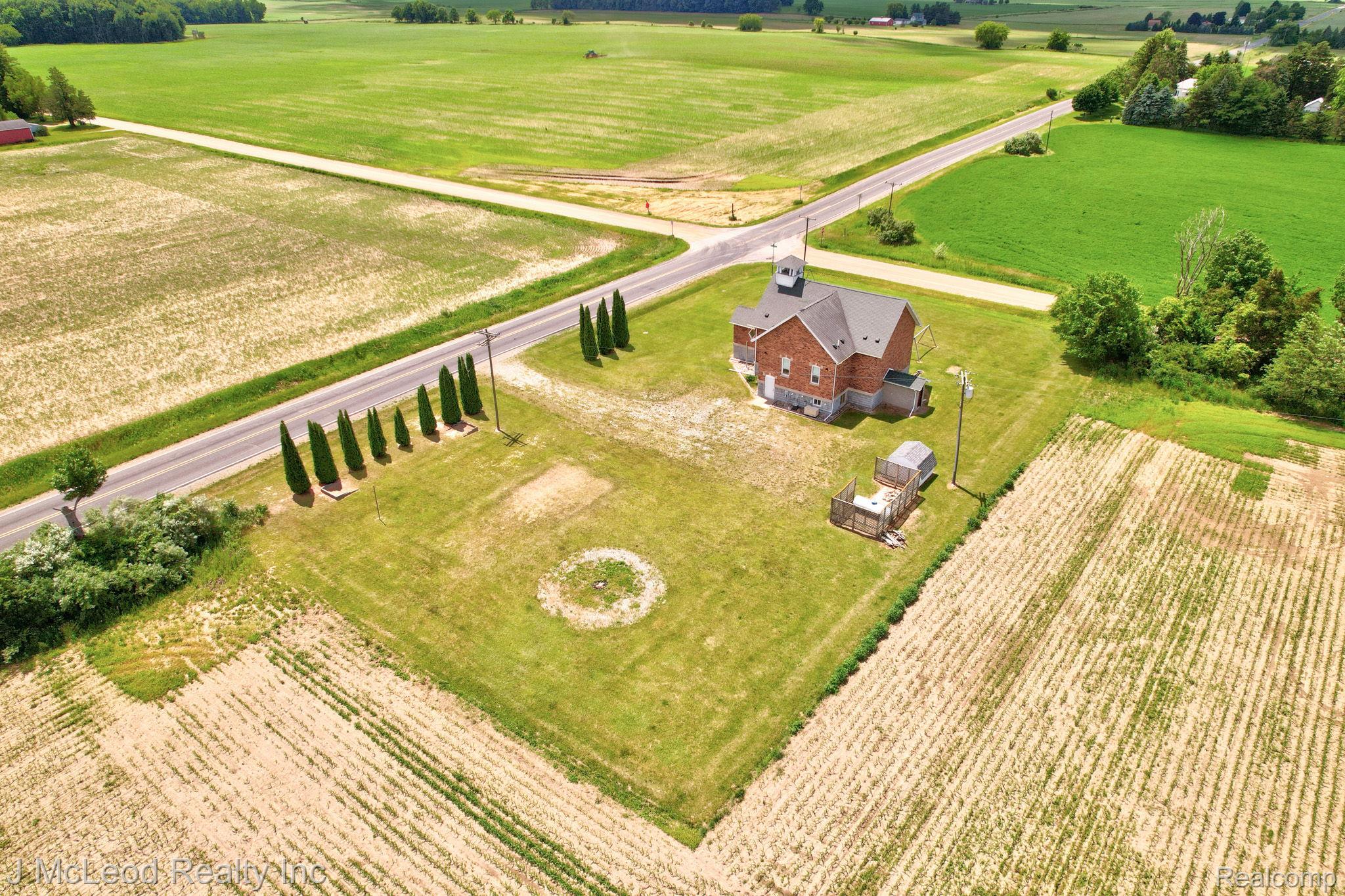 2515 East Akron Road Caro, MI 48723 - Photo 46 of 54 47-web-or-mls-2515 E Akron Rd-06.jpg