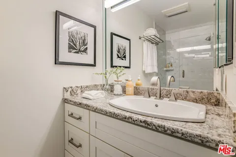 $1,098,000 | 30 Driftwood Street, Unit 4, Marina del Rey, CA 90292