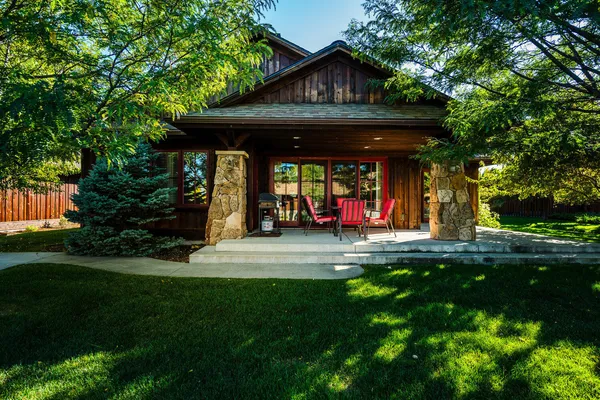 $695,000 | 90 Cantle Court, Sheridan, WY 82801