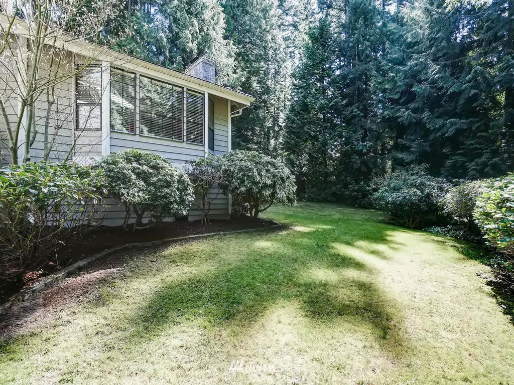 6905 Meadowdale Beach Road Edmonds, WA 98026 - Photo 22 of 23 Gallery Image 22