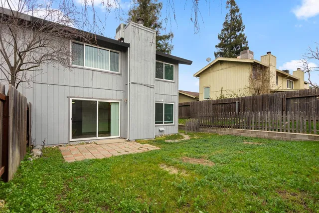 $425,000 | 6005 Woodside Drive, Rocklin, CA 95677