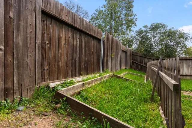 $425,000 | 6005 Woodside Drive, Rocklin, CA 95677