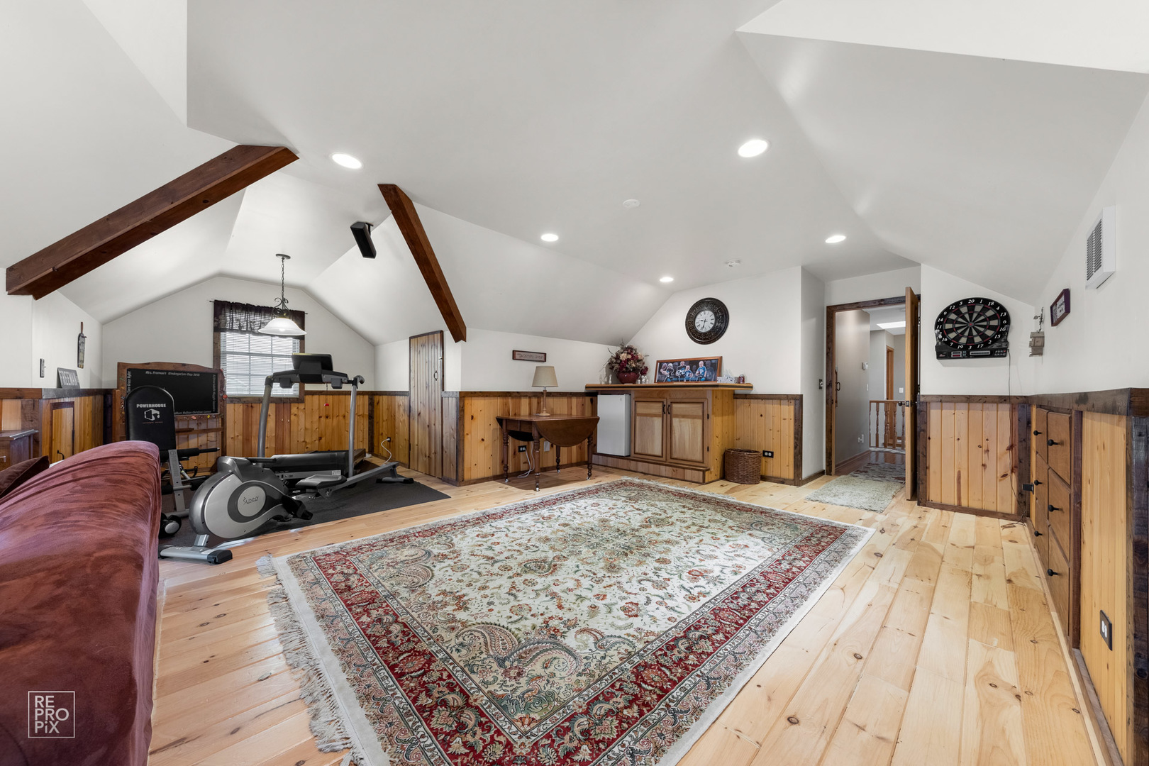 355 Meadow View Burlington, IL 60109 - Photo 23 of 37 a living room with furniture and a rug