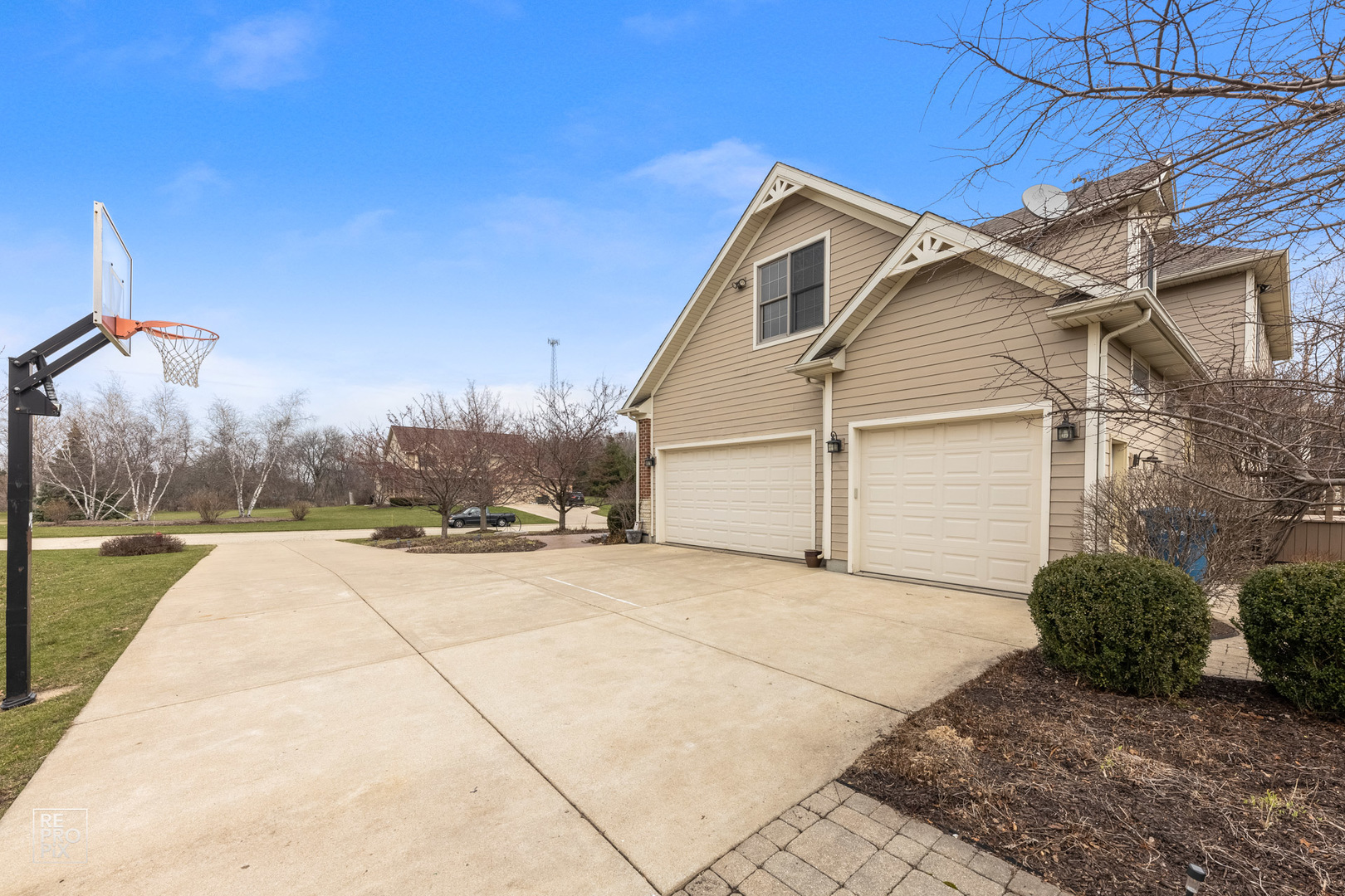 355 Meadow View Burlington, IL 60109 - Photo 30 of 37 a view of a house with a yard