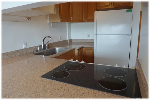 $2,100 | 2542 Date Street, Unit 306, Honolulu, HI 96826