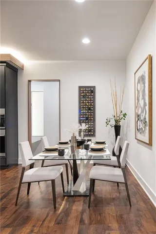 $1,100,000 | 2150 Palisades Drive, Riverside, MO 64150