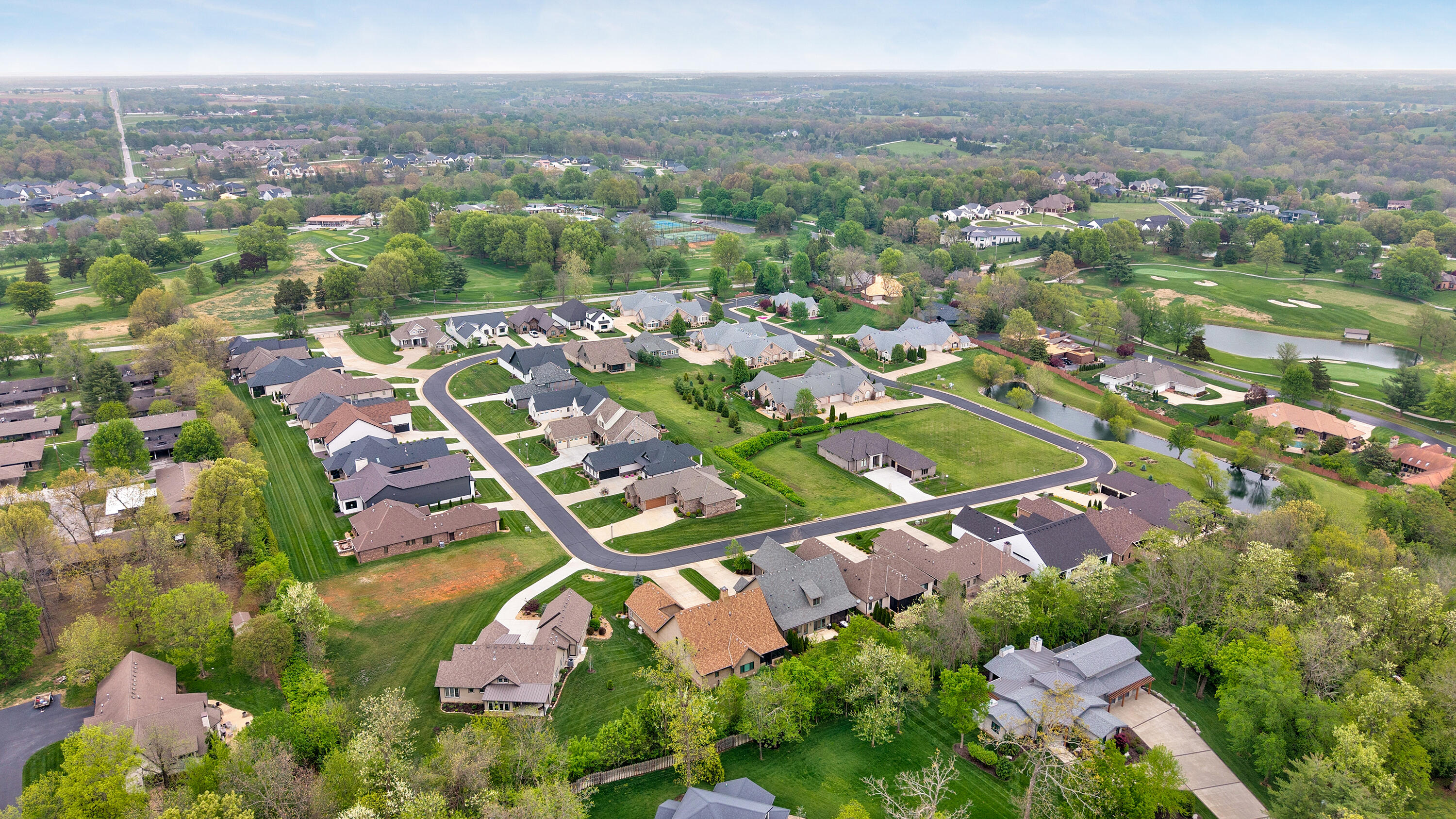 3810 East Cherry Street, Unit 18 Springfield, MO 65809 - Photo 55 of 63 3810 E Cherry St 18-4