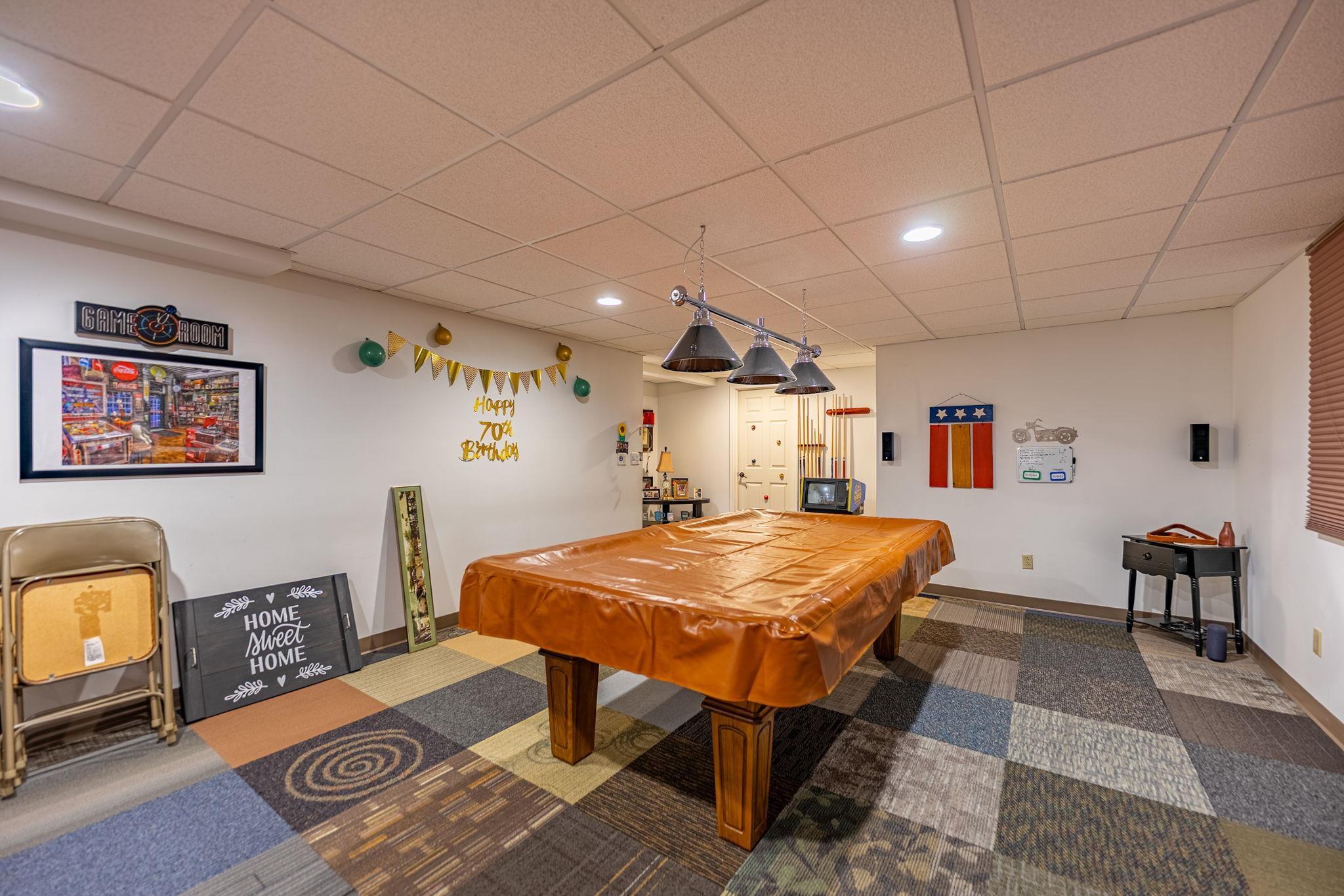 225 Secretariat's Way Belvidere, IL 61008 - Photo 29 of 41 a dining room with furniture and window