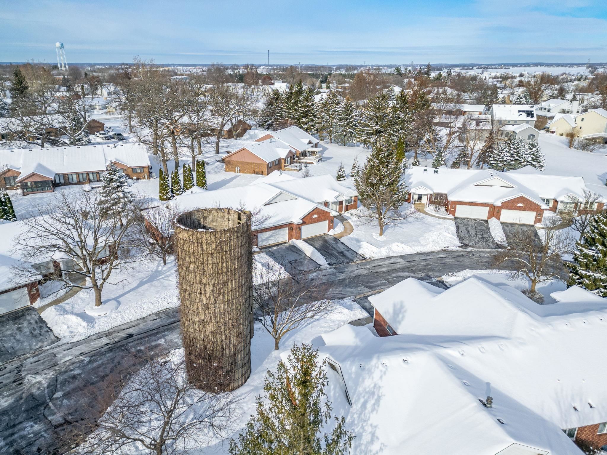 225 Secretariat's Way Belvidere, IL 61008 - Photo 38 of 41 an aerial view of a city