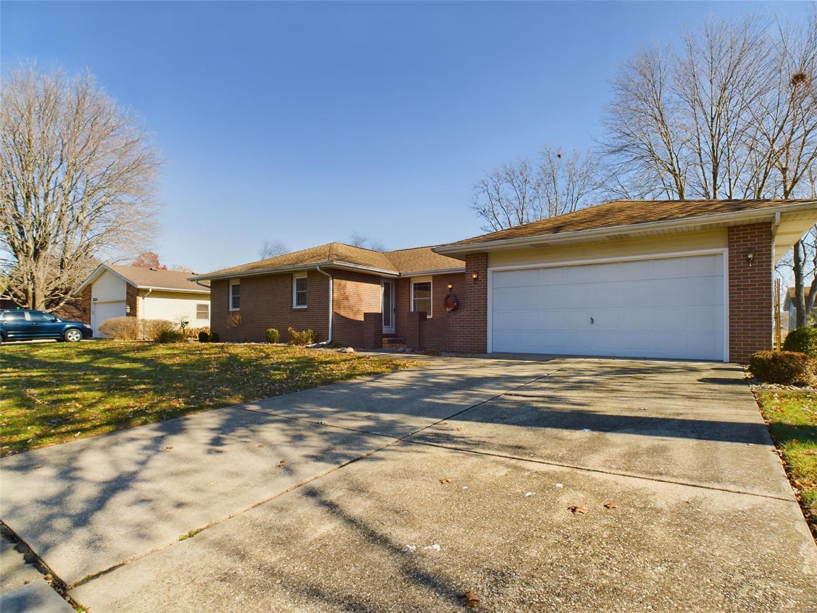 8200 Hunt Road Springfield, IL 62712 - Photo 2 of 22