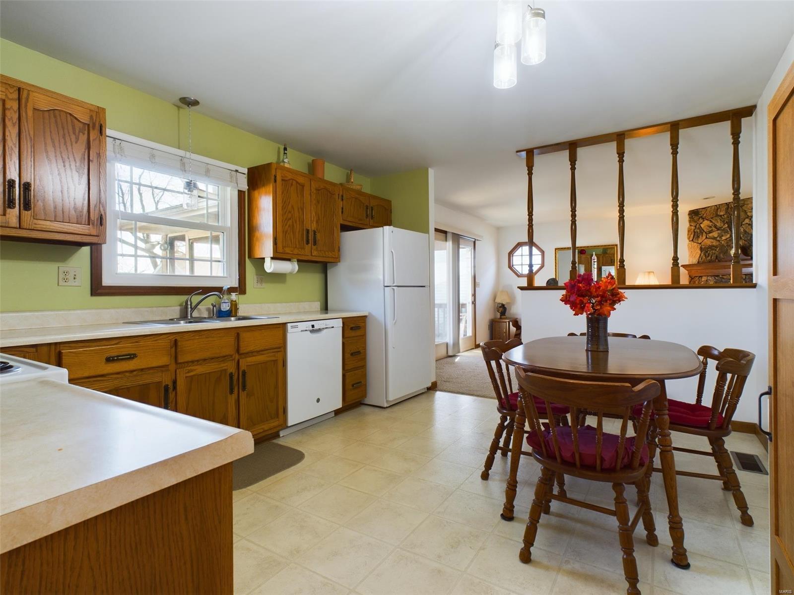 8200 Hunt Road Springfield, IL 62712 - Photo 7 of 22