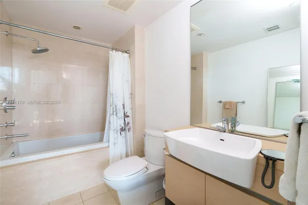 $7,298 | 200 Biscayne Blvd Way, Unit 1404, Miami, FL 33131