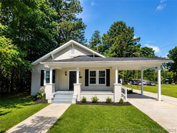 $174,000 | 304 South Patterson Street, Maxton, NC 28364