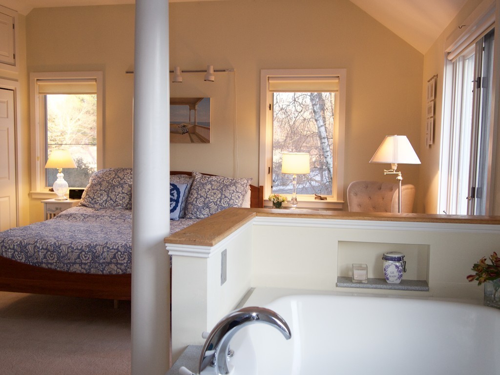 591 Bay Road Amherst, MA 01002 - Photo 13 of 22