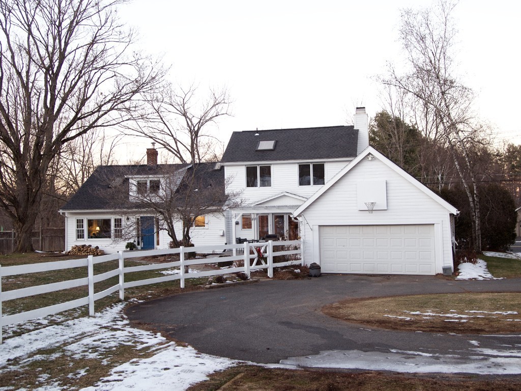 591 Bay Road Amherst, MA 01002 - Photo 2 of 22