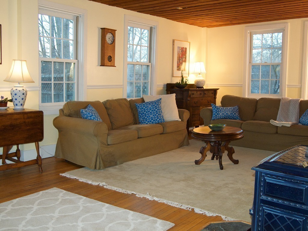 591 Bay Road Amherst, MA 01002 - Photo 8 of 22