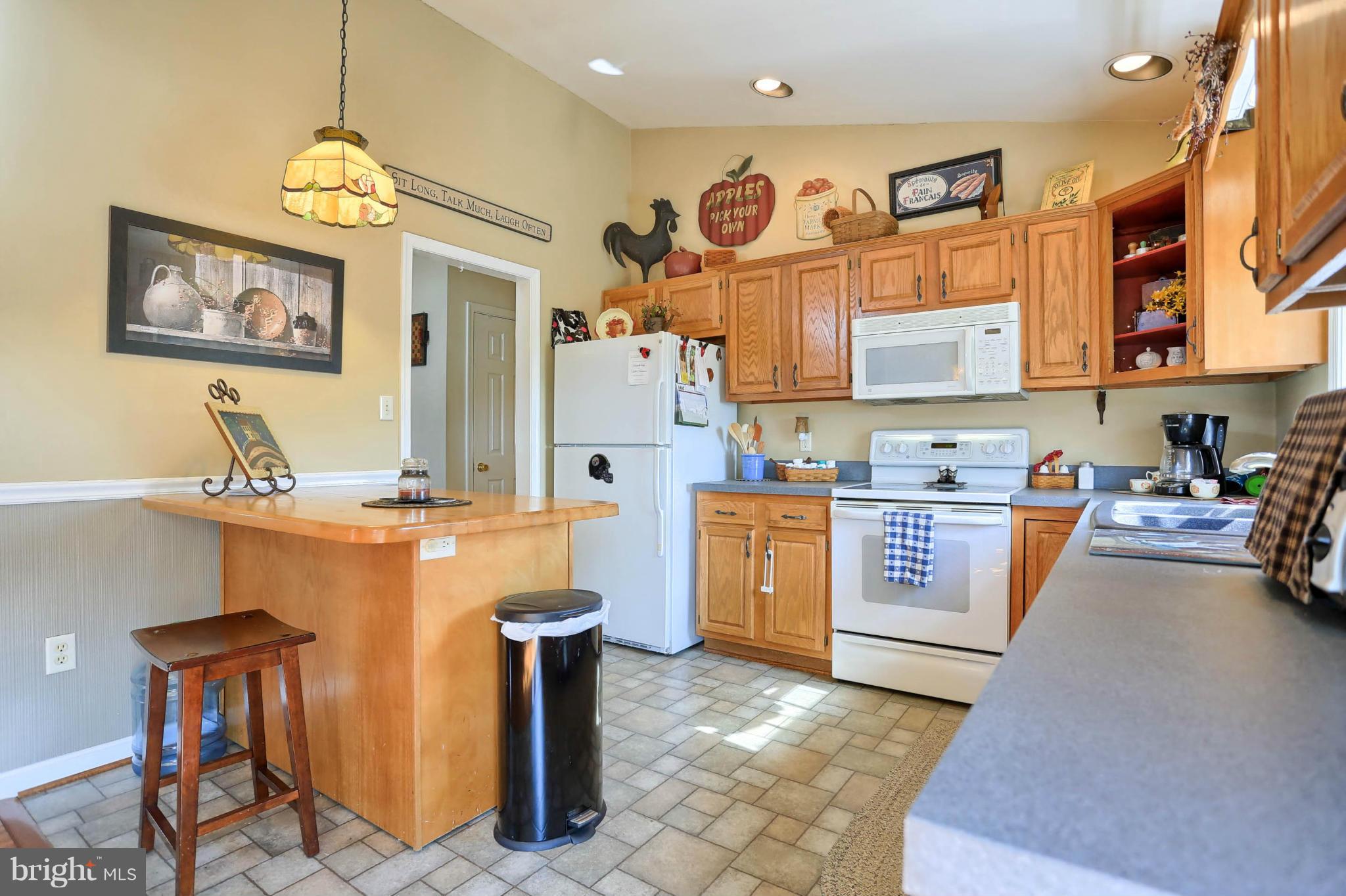 11821 Ashton Road Clear Spring, MD 21722 - Photo 8 of 30 Kitchen