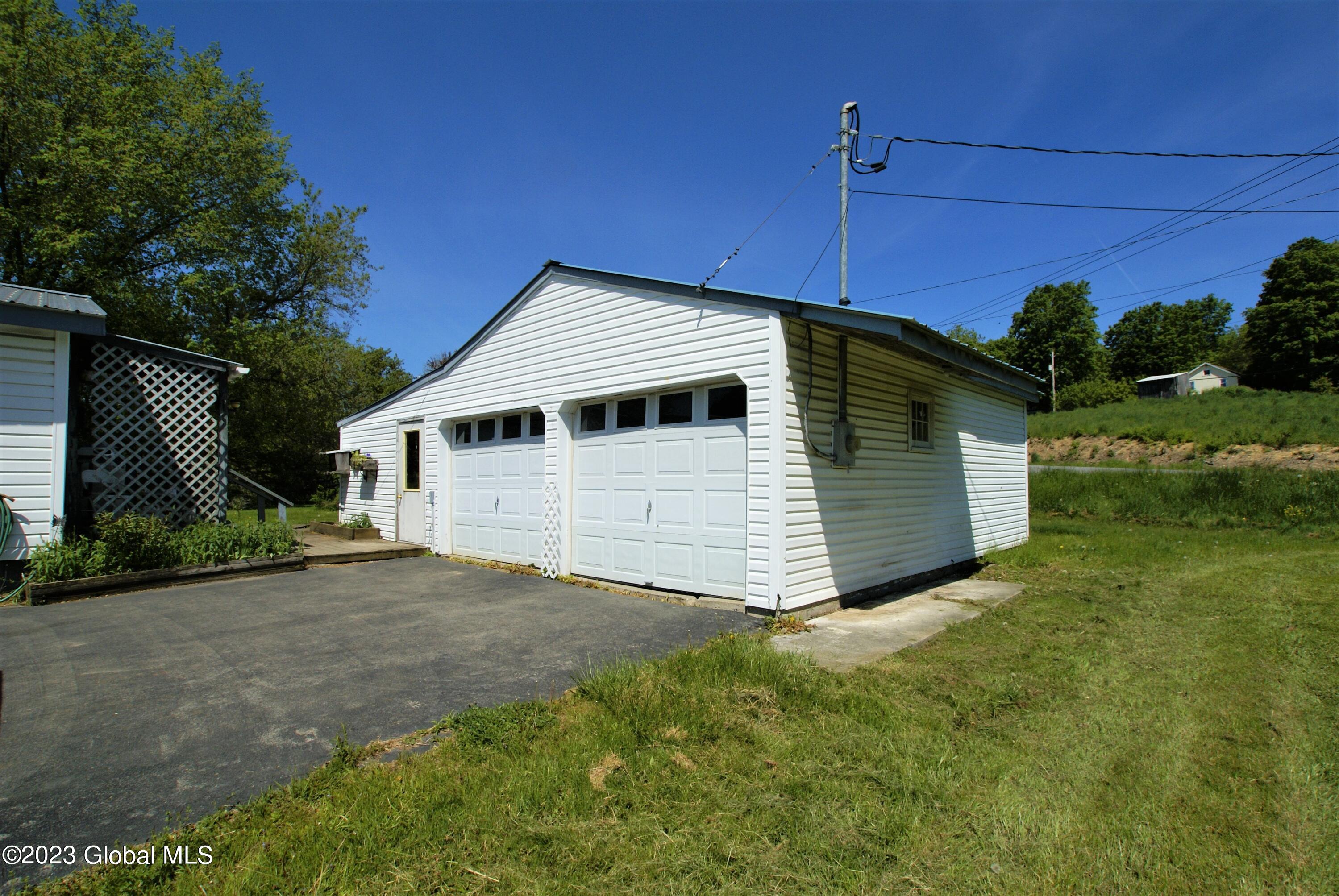 2075 County Route 23 Middle Granville, NY 12849 - Photo 4 of 26 Bothers (47)