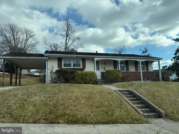 front view of house with a yard