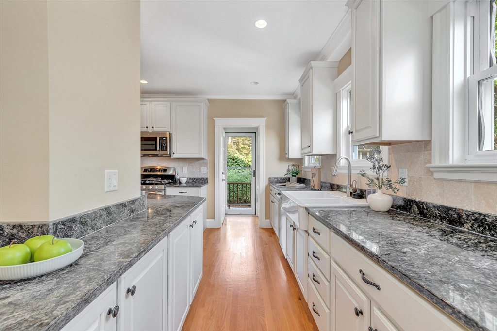 19 Fessenden Road, Unit 1 Arlington, MA 02476 - Photo 19 of 37 Gallery Image 19