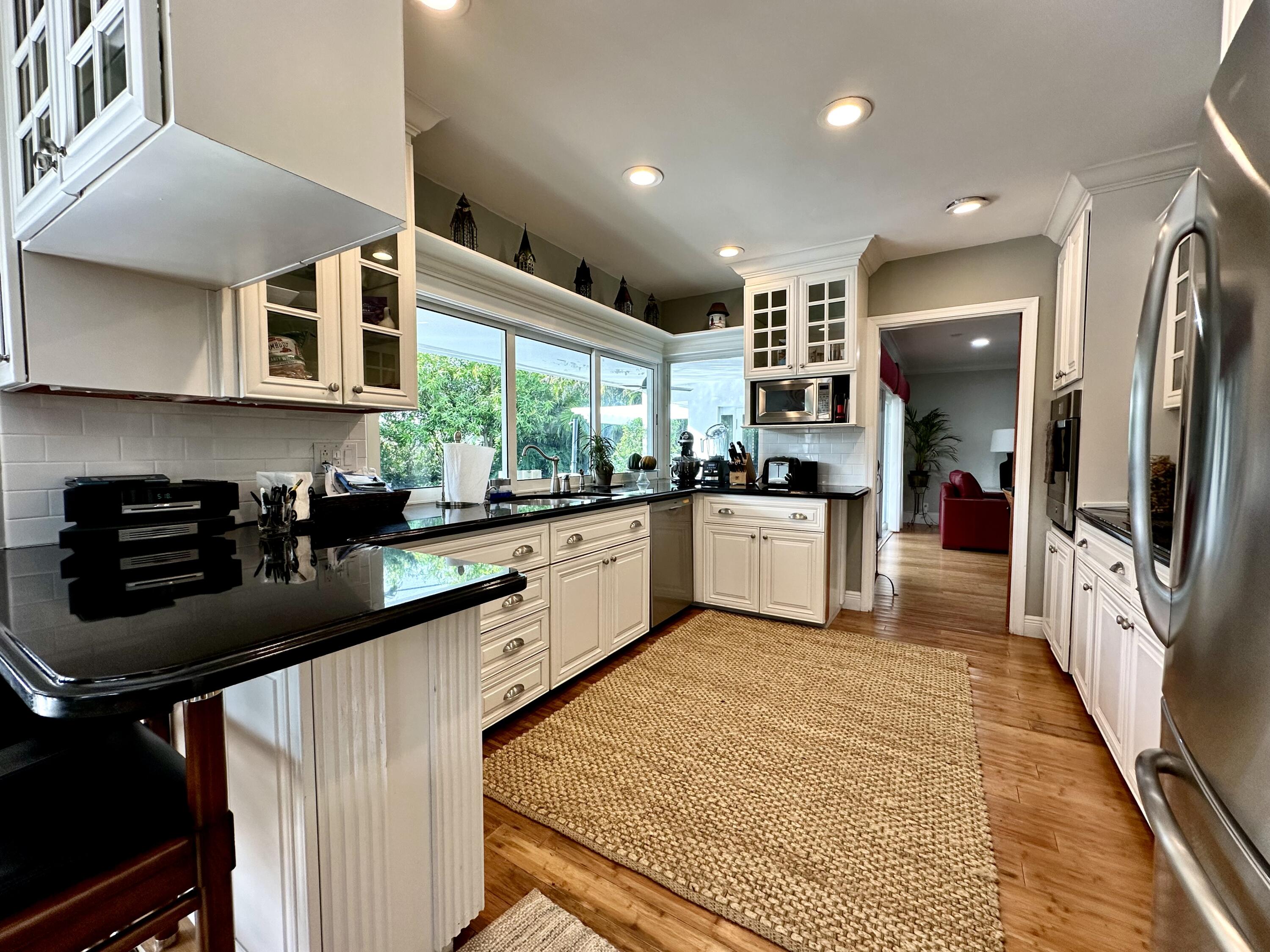 1111 Tamarind Way Boca Raton, FL 33486 - Photo 3 of 25 Kitchen
