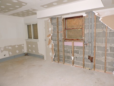 912 Madison Street Maywood, IL 60153 - Photo 10 of 23 a view of an empty room with a glass door