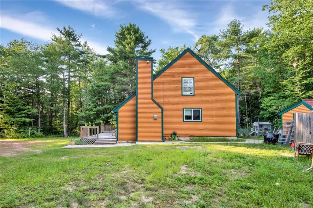 425 North Shore Road New Gloucester, ME 04260 - Photo 24 of 29 Side view of home.