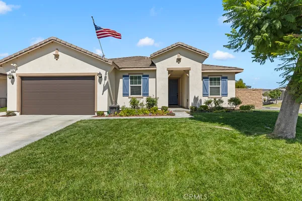 $899,000 | 6782 Iron Horse Lane, Eastvale, CA 92880