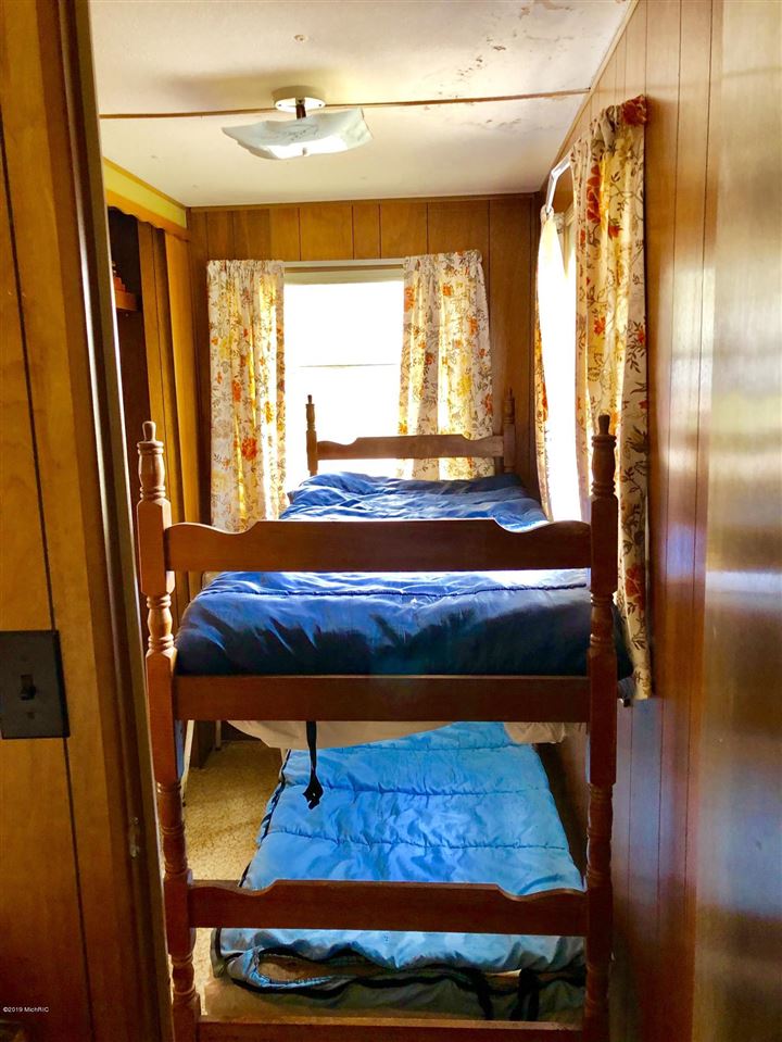 6986 Snug Harbor Road Baldwin, MI 49304 - Photo 5 of 21 Gallery Image 5