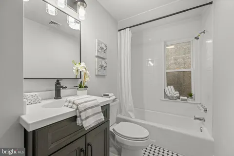 $799,999 | 222 West Barnard Street, West Chester, PA 19382