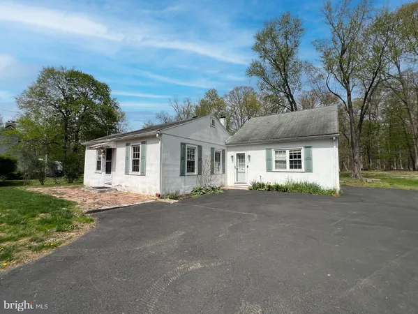 $285,000 | 1545 Almshouse Road, Jamison, PA 18929