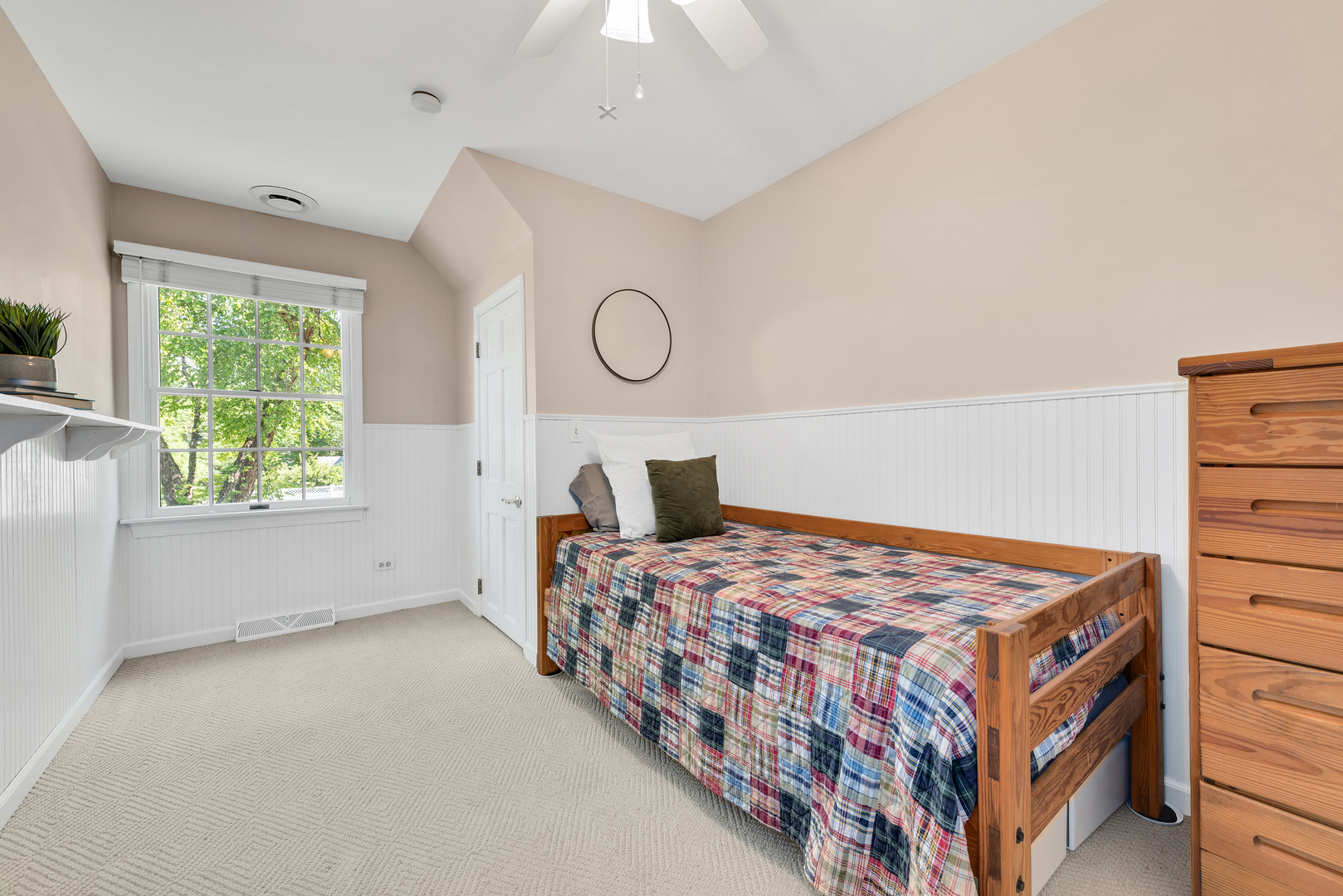 1378 Colonial Square Wheaton, IL 60189 - Photo 17 of 29