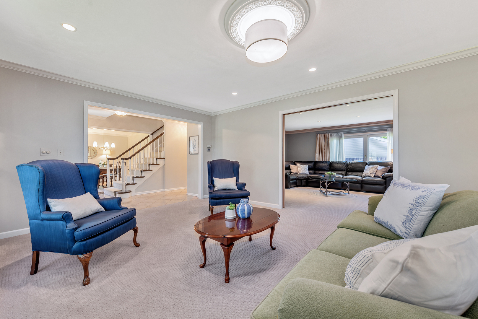 1378 Colonial Square Wheaton, IL 60189 - Photo 5 of 29