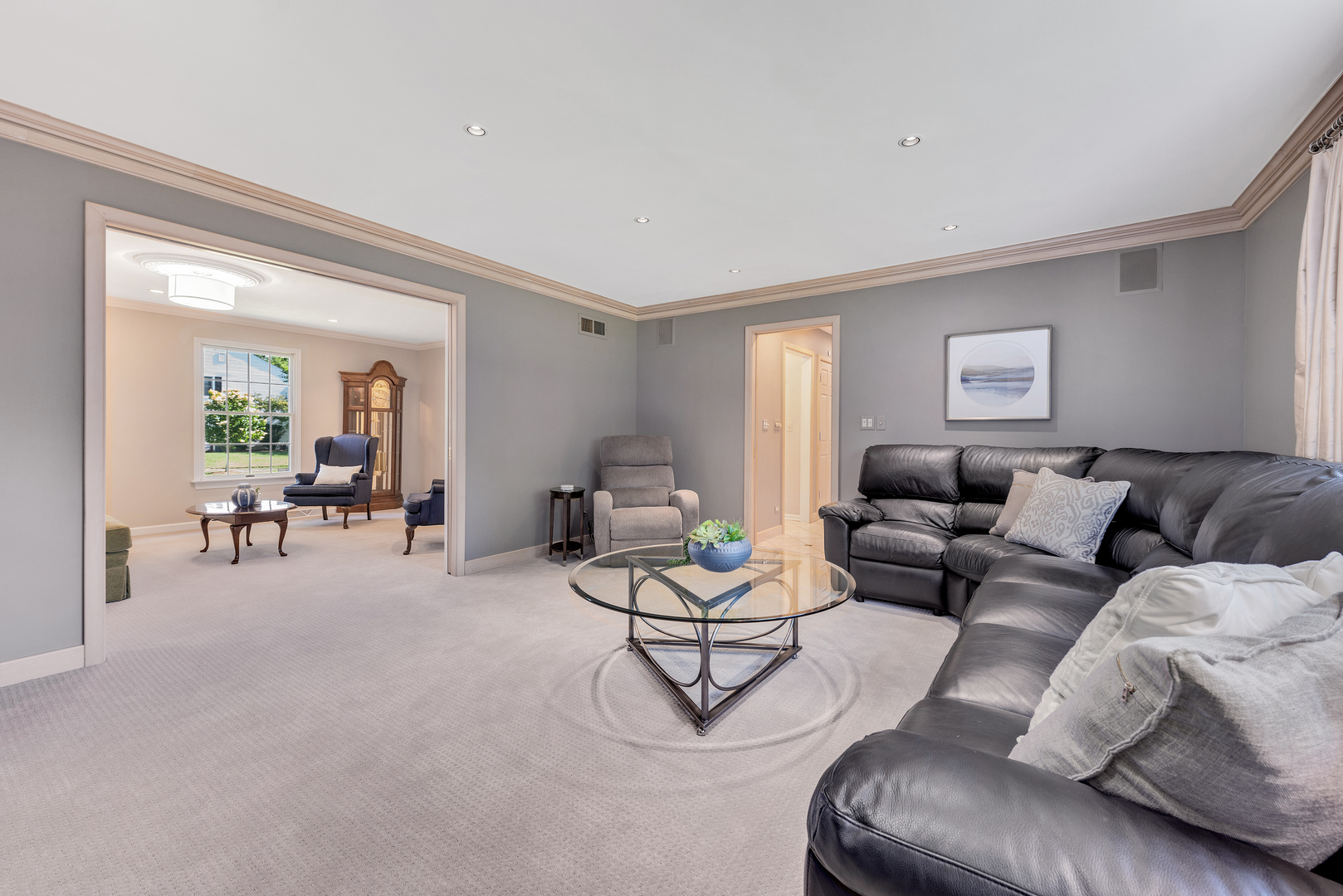 1378 Colonial Square Wheaton, IL 60189 - Photo 6 of 29